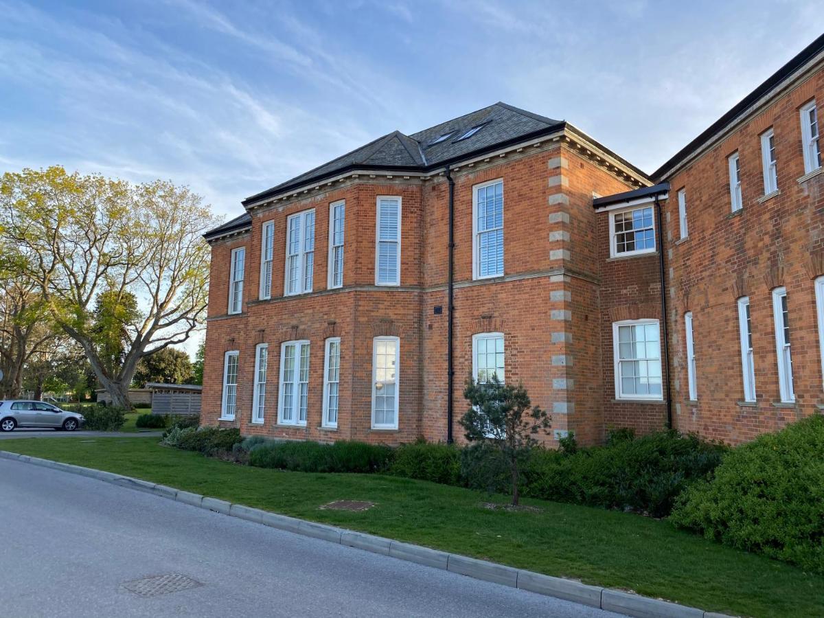 Chichester Luxury One Bed Apartment Extérieur photo